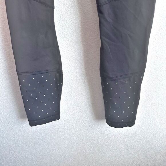 EUC Lululemon polka dot wunder under gold dot accents‼️must bundle no discount‼️ - Picture 4 of 9